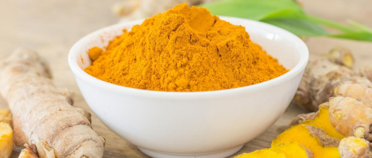 Curcumina en la práctica farmacéutica: cuándo recomendarla y cómo elegir el suplemento adecuado